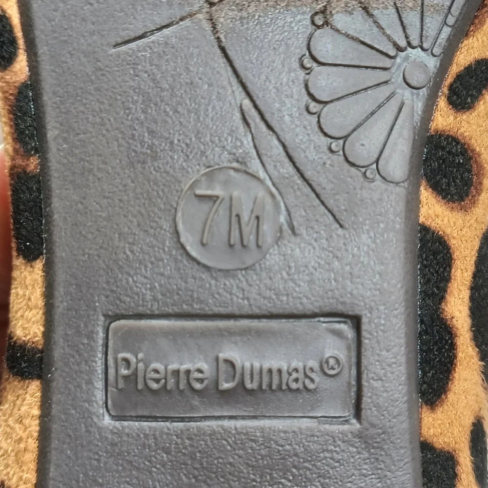 Pierre Dumas Leopard / Cheetah Print Flat Ballet Slipper Shoes Size 7 Tan Black